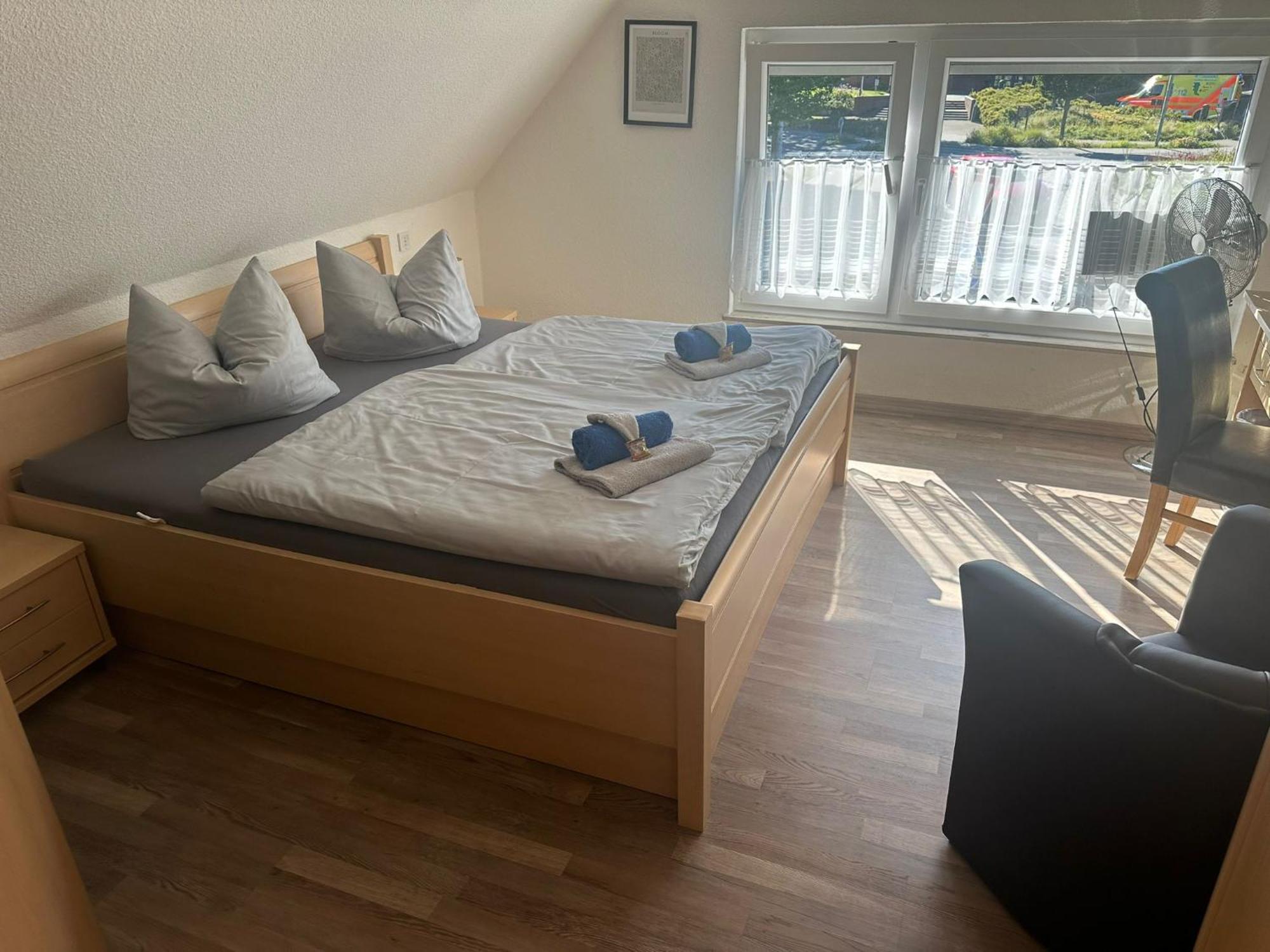 Zentrale Doppelbettzimmer Appartement Nordenham Buitenkant foto