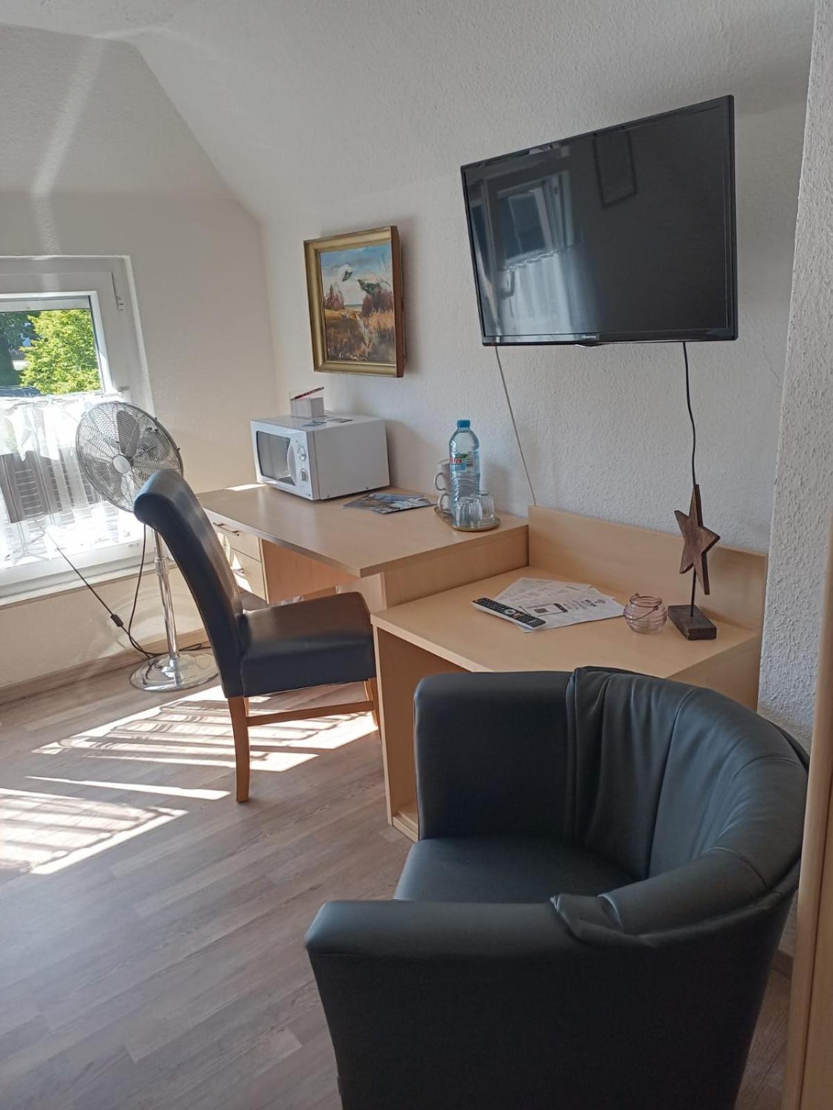 Zentrale Doppelbettzimmer Appartement Nordenham Buitenkant foto